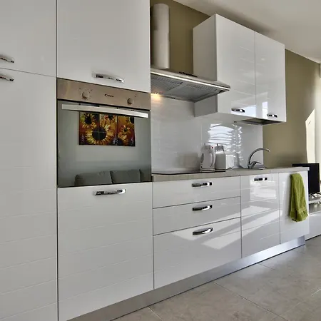 Off The Strand Penthouse * Gzira